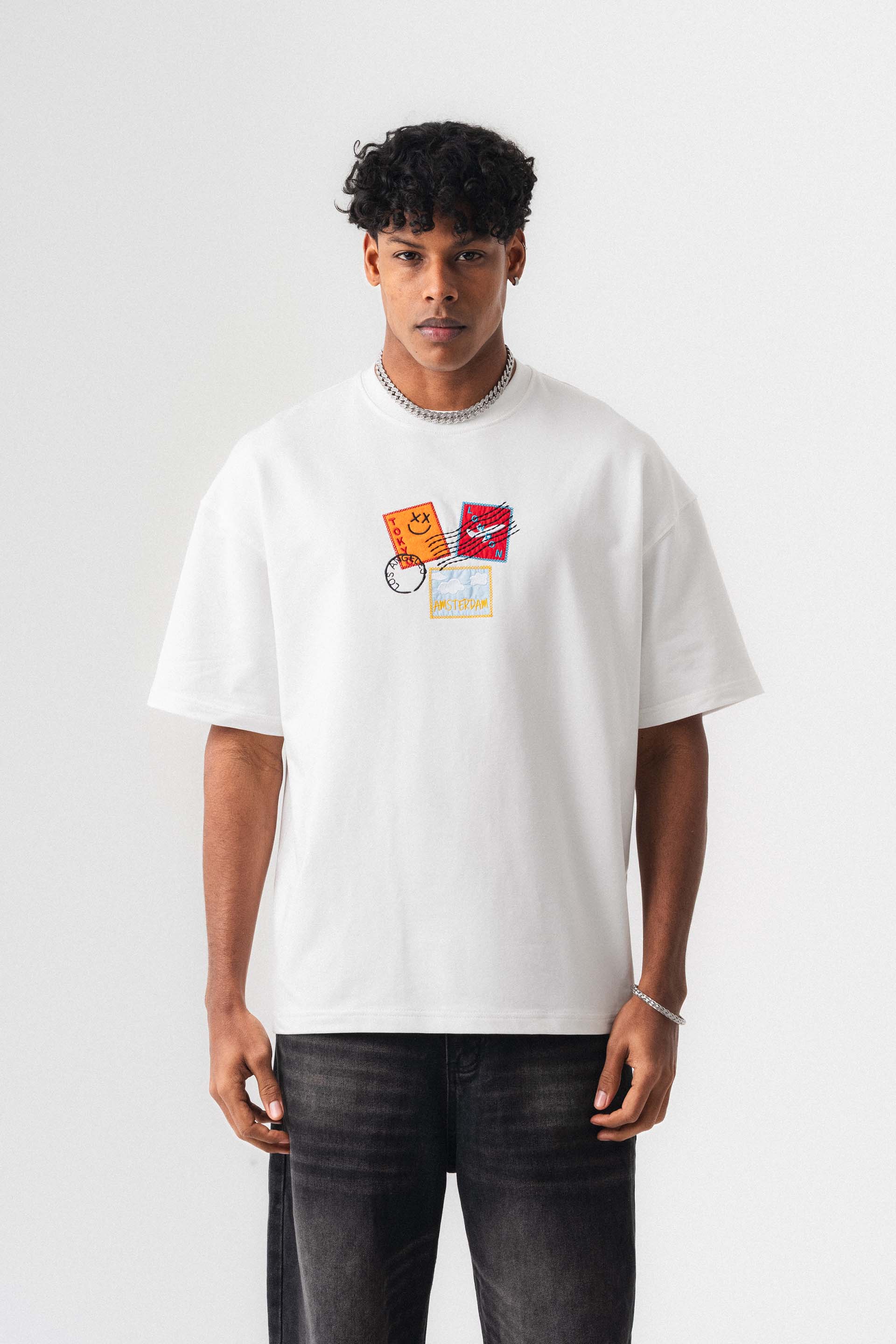 Tokyo Patchli Beyaz Oversize Baskılı T-Shirt