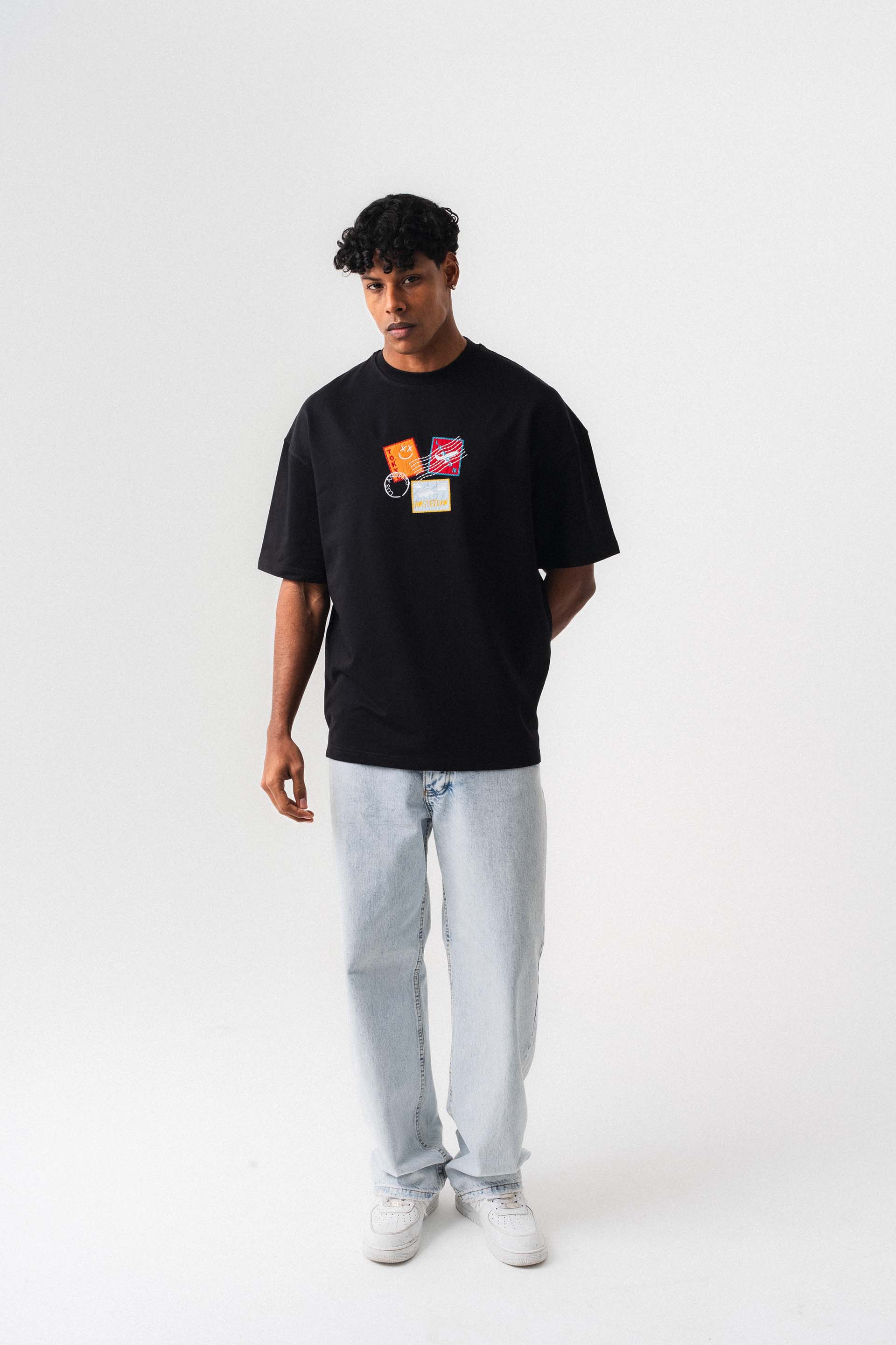 Tokyo Patchli Siyah Oversize Baskılı T-Shirt