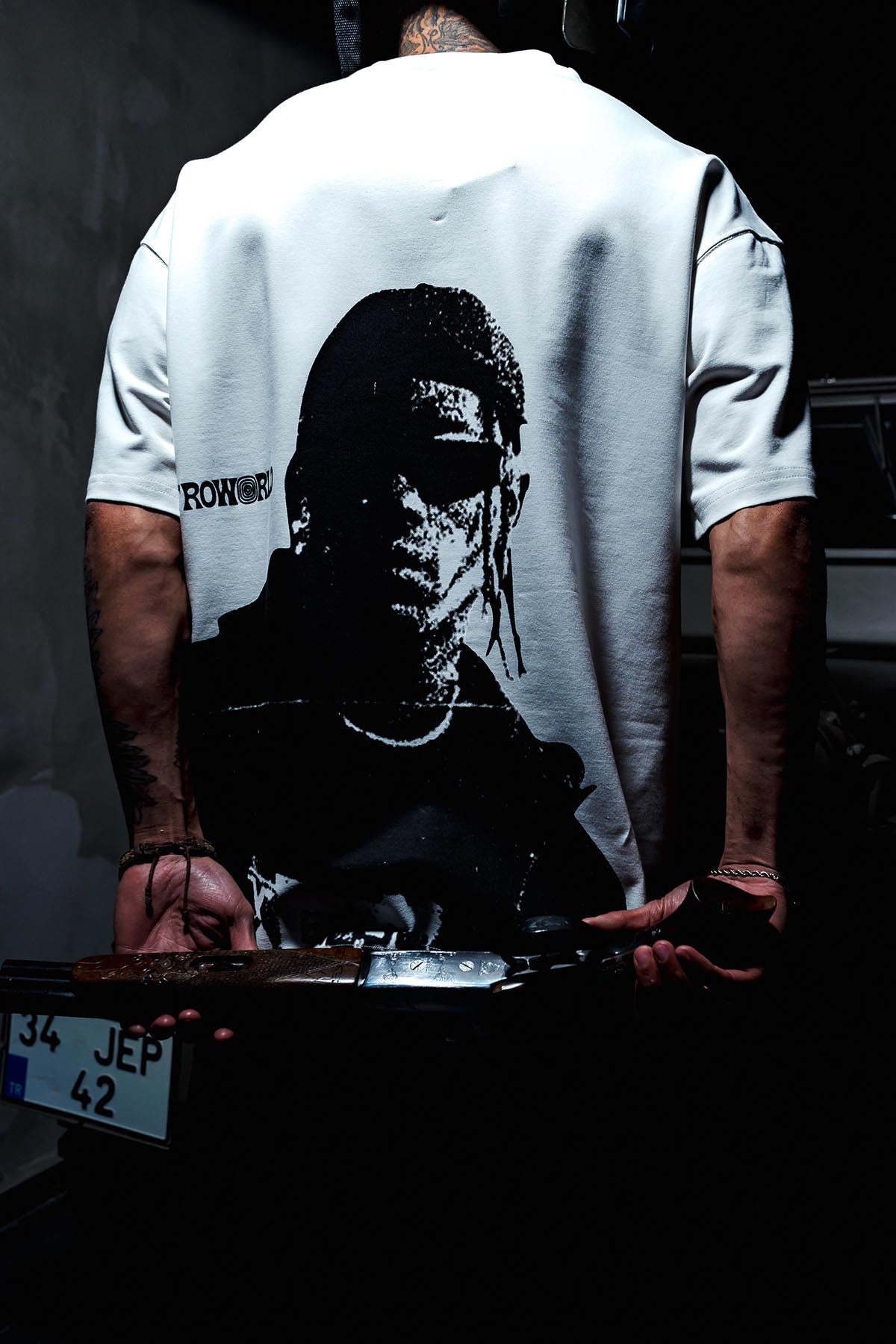 Travis Scott Arka Resim Baskılı Oversize Beyaz Tshirt